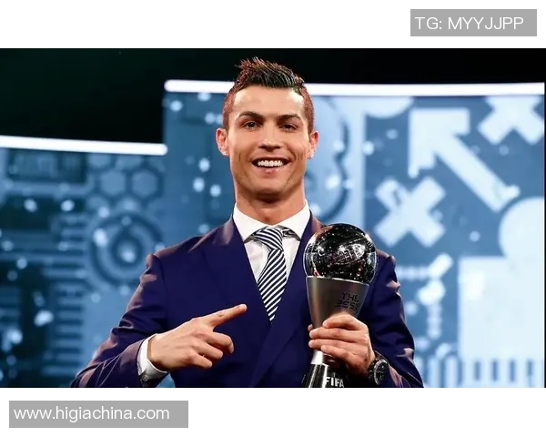 全球足球先生荣耀加冕 球星成长轨迹与冠军之路全解析